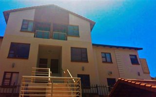 3 Bedroom Townhouse in Azaleapark