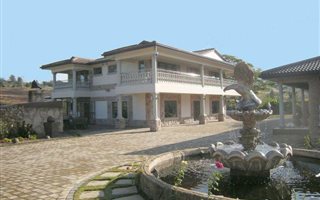 5 Bedroom House in Cliffdale