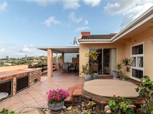 3 Bed Townhouse in Amanzimtoti
