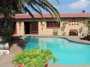 4.3 ha Smallholding in Ferreira