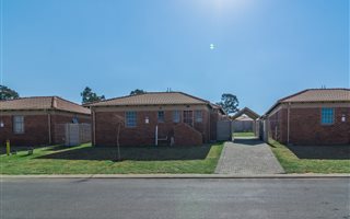 3 Bedroom House in Monavoni