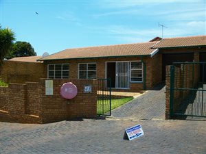 3 Bed Simplex in Rangeview