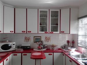 3 Bed House in Phoenix Industrial