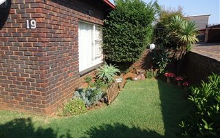 2 Bedroom Duplex in Hamberg