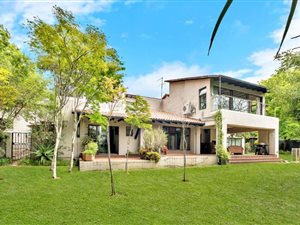 8 Bed House in Hurlingham