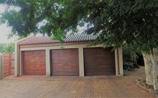 4 Bedroom House in Bendor
