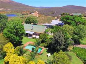 1324 ha Farm in Robertson