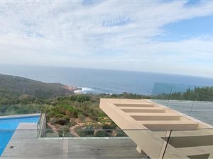 5 Bed House in Oubaai and surrounds