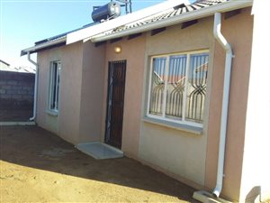 2 Bed House in Windmill Park