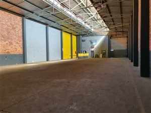 960 m² Industrial space in Jacobs