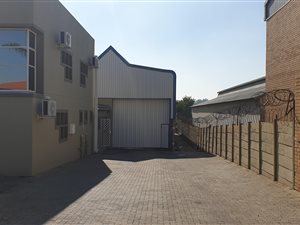 1351 m² Industrial space in Chloorkop