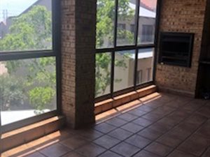 2 Bed Apartment in Carlswald North Estate