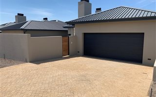 3 Bedroom Townhouse in Clara Anna Fontein Estate