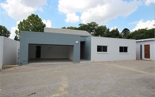 3 Bedroom Cluster in Essexwold