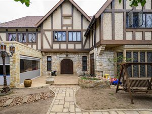 4 Bed House in Mill Park
