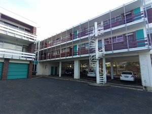2 Bed Apartment in Boston