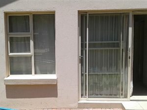 1 Bed Garden Cottage in Sydenham