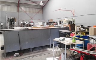 Industrial space in Alton