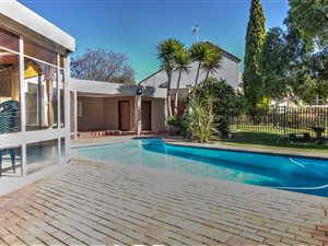 3 Bed Townhouse in Edenglen