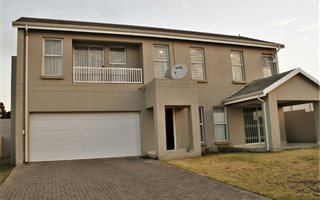 3 Bedroom House in Blue Hills