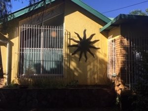 4 Bed House in Valhalla