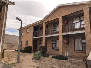 2 Bed Apartment in Paarl