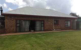 1.7 ha Land available in Sundra