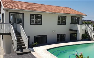 3 Bedroom Duplex in Bluff