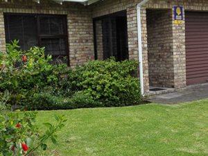 3 Bed Townhouse in Hunters Retreat