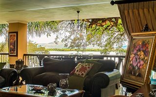 3 Bedroom Apartment in Kosmos