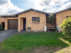 3 Bed House in Fairview Golf Estate