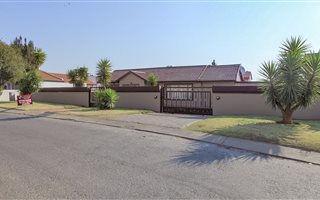 3 Bedroom House in Lenasia South