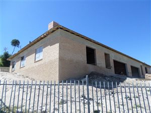 3 Bed House in Fraaiuitsig