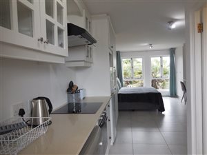 Bachelor apartment in San Lameer