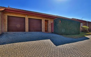 3 Bedroom House in Douglasdale