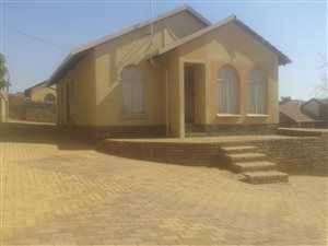 3 Bed House in Mabopane
