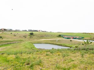 908 m² Land available in Oubaai and surrounds