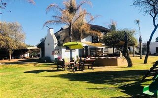 4 Bedroom House in Kameelfontein and surrounds