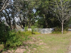 914 m² Land available in Belvidere