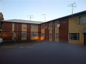 2 Bed Apartment in Vanderbijlpark Central