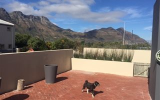 3 Bedroom House in Hout Bay and surrounds