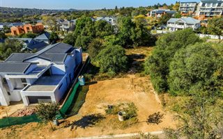 926 m² Land available in Helderfontein Estate