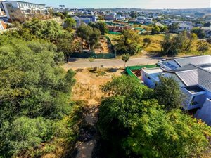 926 m² Land available in Helderfontein Estate