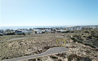 684 m² Land available in Golden Mile