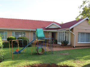 4 Bed House in Blairgowrie