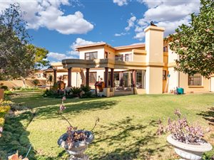 4 Bed House in Ruimsig
