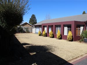 3 Bed House in Golf Park