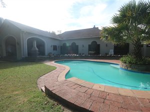 5 Bed House in Mostertsdrift