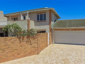 3 Bedroom Townhouse in Summerstrand