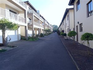 3 Bed Duplex in Sarnia